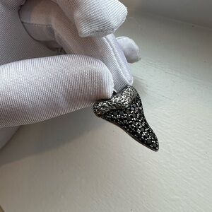 David Yurman shark tooth pendant silver